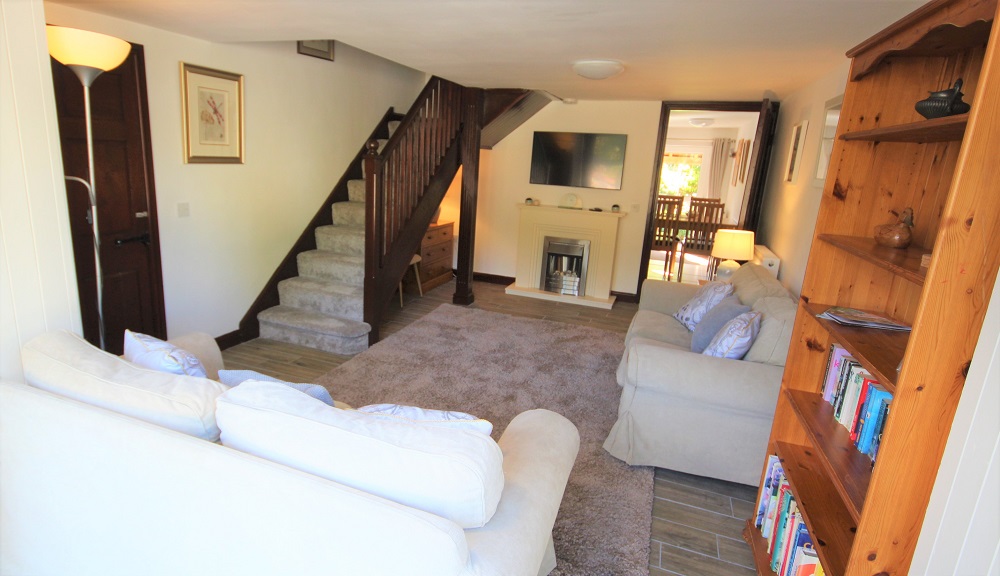 Caldbeck self catering holiday cottage for 4 with hot tub: Woodpecker Cottage, Wigton, Cumbria4