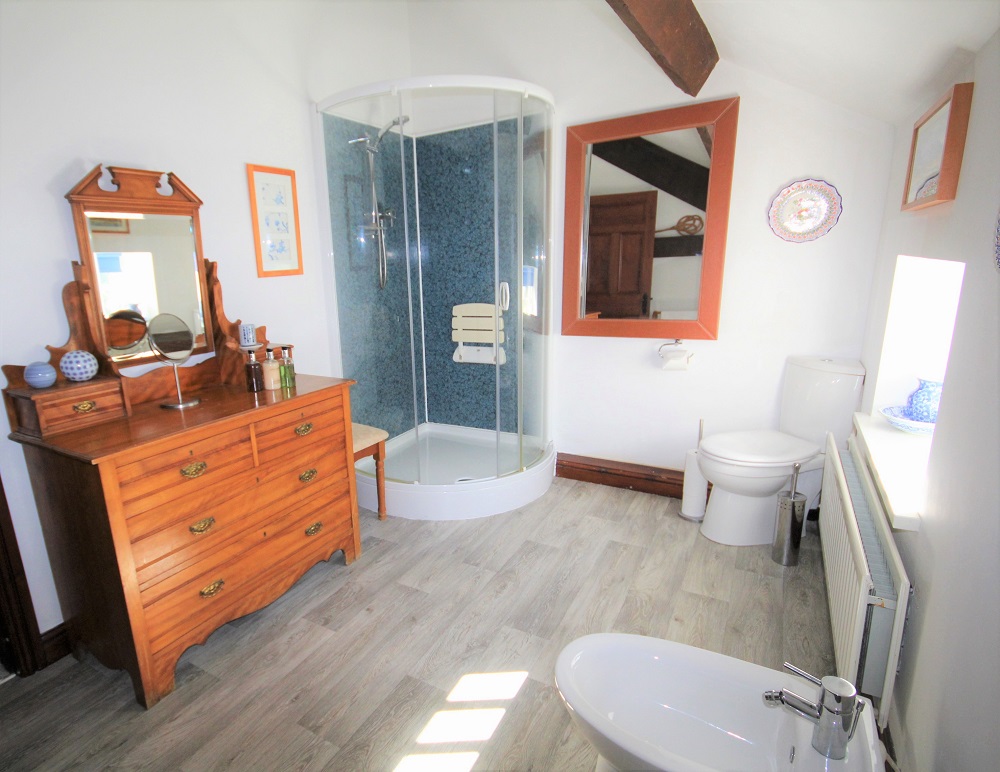 Caldbeck self catering holiday cottage for 4 with hot tub: Woodpecker Cottage, Wigton, Cumbria10