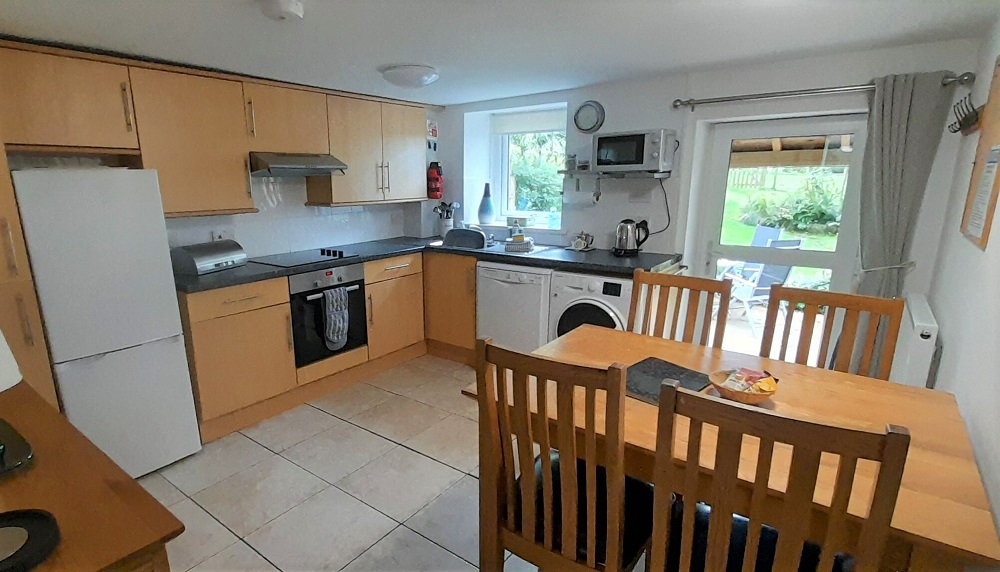 Caldbeck self catering holiday cottage for 4 with hot tub: Woodpecker Cottage, Wigton, Cumbria11