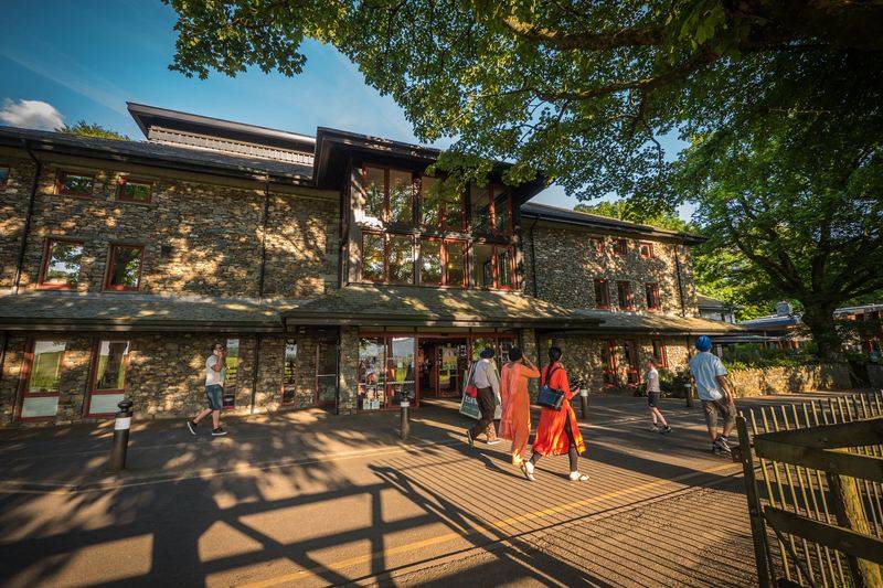 keswick information what is in the area walks places to eat pubs lake derwent water7