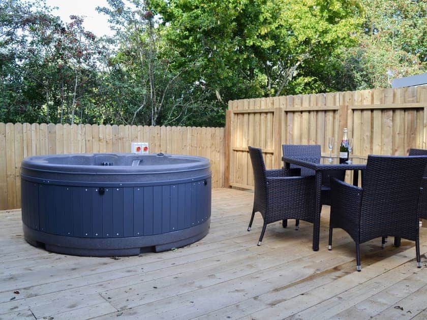 Wooden glamping lodge for 4 with hot tub in Caldbeck, North Lakes, Cumbria, Lake District1