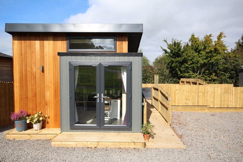 Wooden glamping lodge for 4 with hot tub in Caldbeck, North Lakes, Cumbria, Lake District3